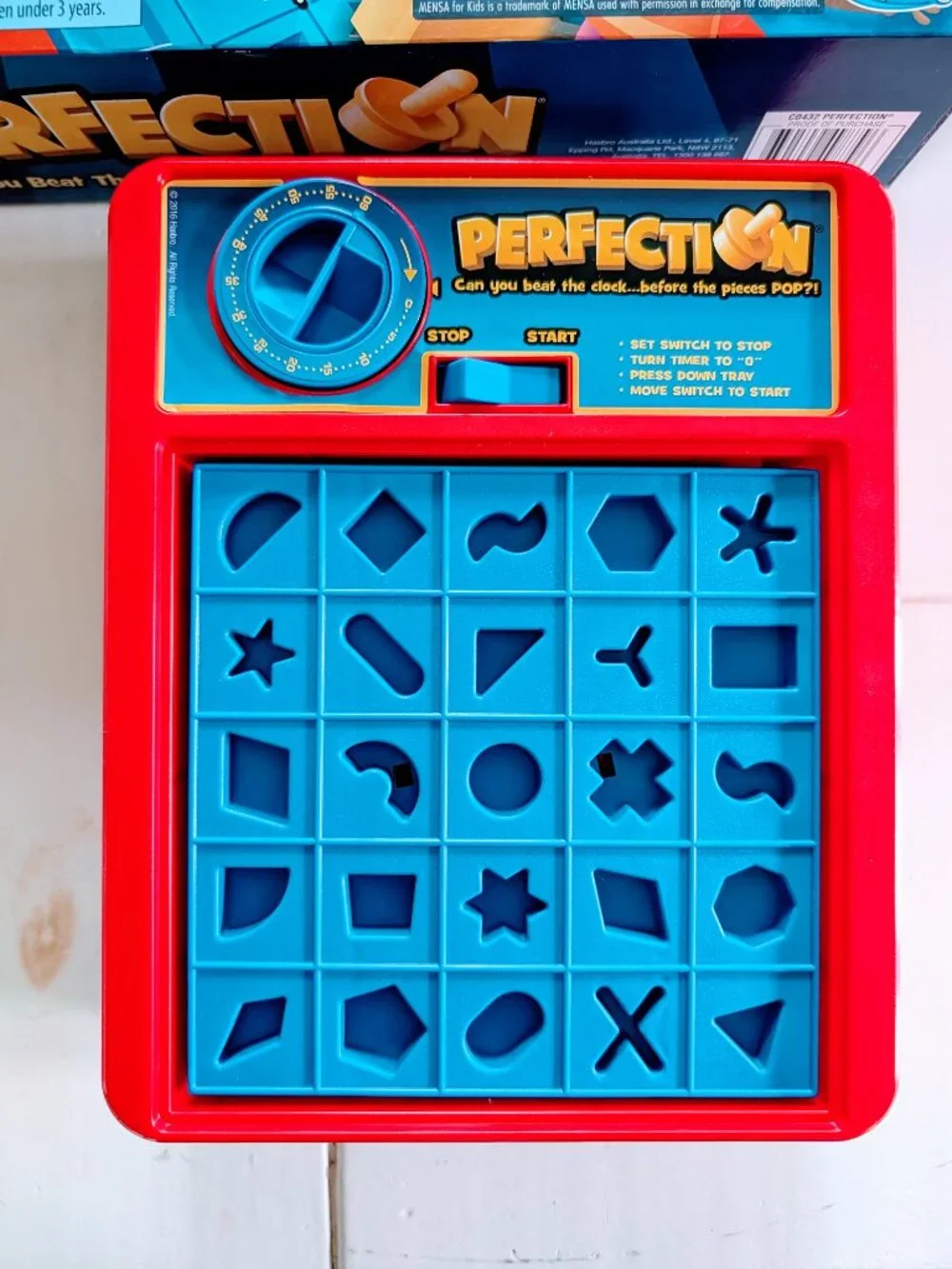 Milton Bradley Hasbro Perfection Game 2006 Mensa for Kids Tested Works Complete
